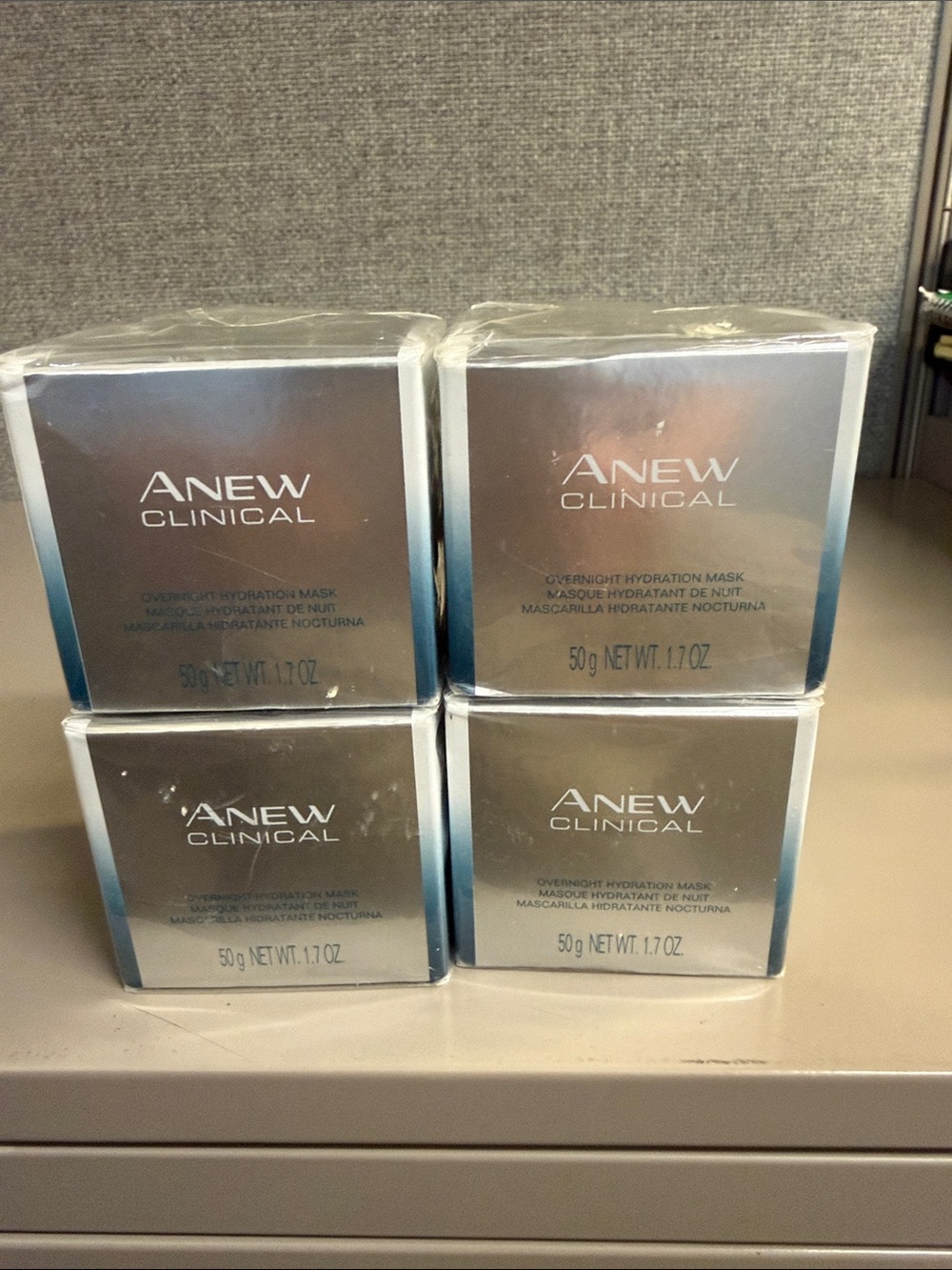 Avon Anew Clinical Overnight Hydration Mask Factory Sealed New In Box Set of 4